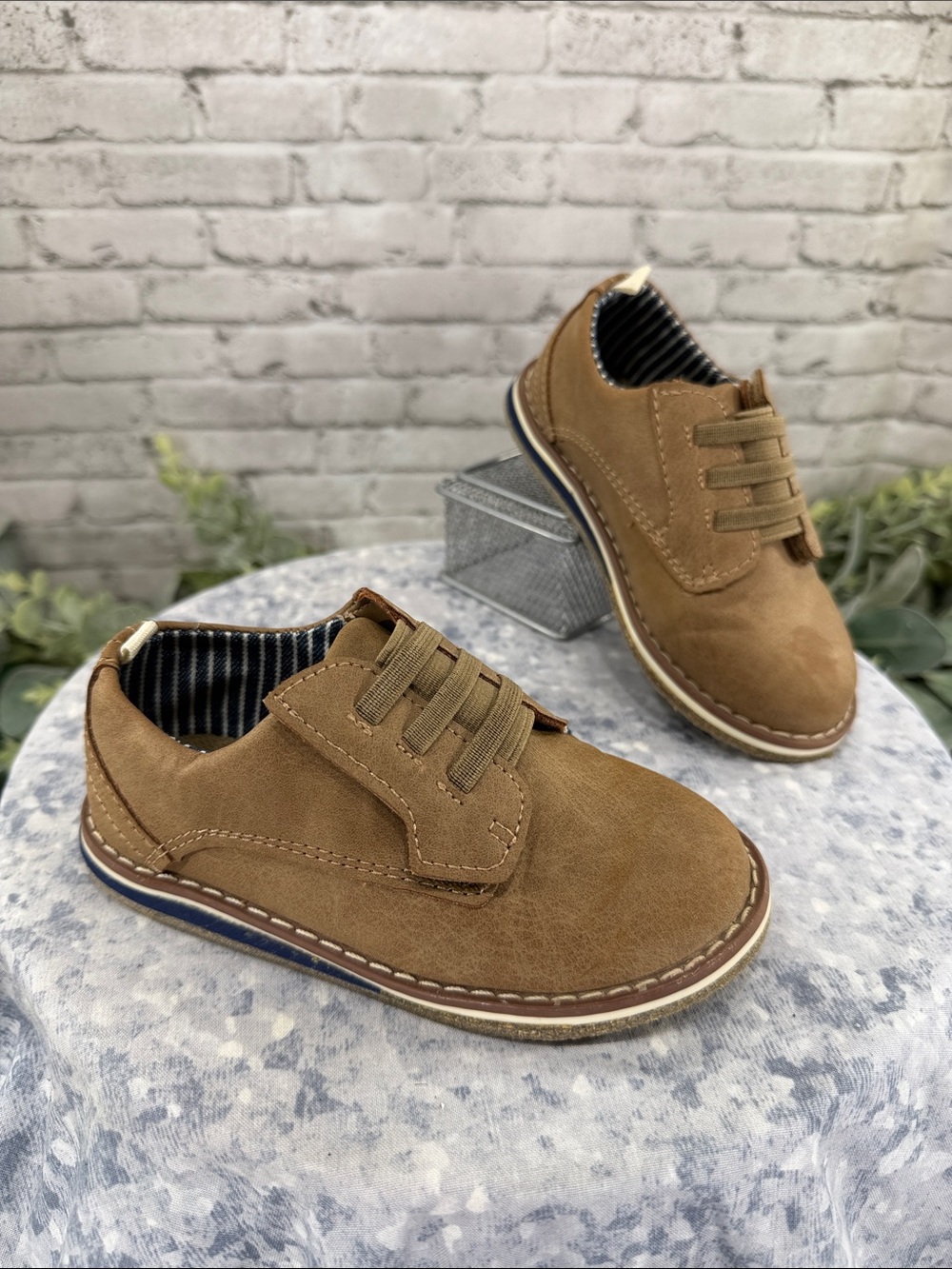 CAT & JACK “Ewald” Tan Plain Round-Toe Stitch Oxfords - Boys 9.0M 🤎 NWOT